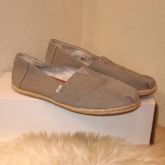 Toms Gray  Canvas Slip on Shoes - Picture 6 of 15